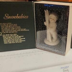 Department 56 White Holiday Decor Figurine